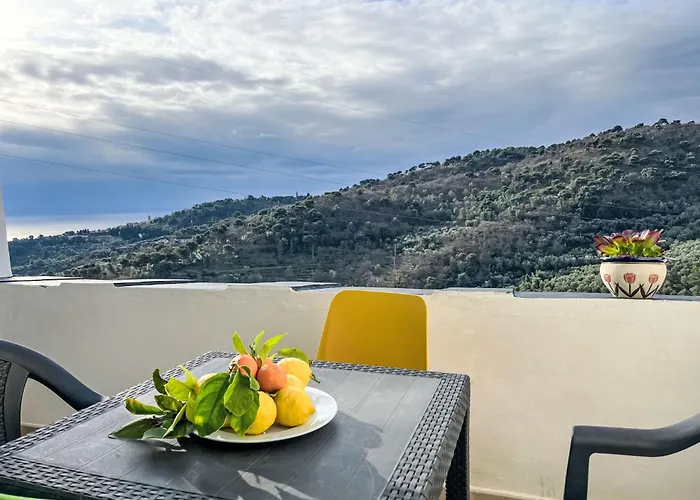 Holiday home Ca De Ninin De Berna By Interhome Lingueglietta