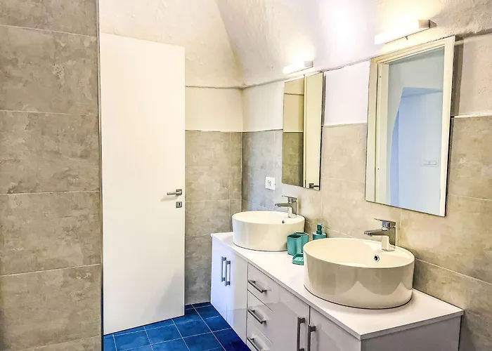 Ca De Ninin De Berna By Interhome Holiday home Lingueglietta